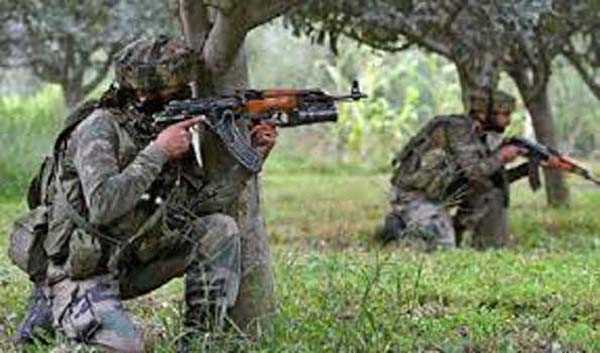 पुलवामा में मुठभेड़: जवान शहीद, तीन आतंकवादी ढेर पुलवामा में मुठभेड़: जवान शहीद, तीन आतंकवादी ढेर